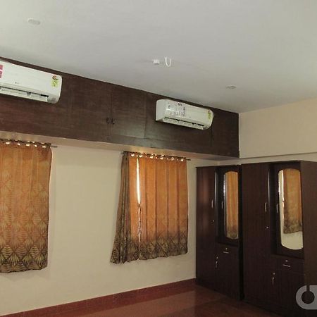 Navagraha Homestay Kumbakonam Buitenkant foto